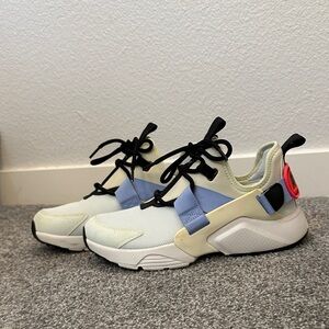 Womens’ Nike Sneakers - Blue and Cream